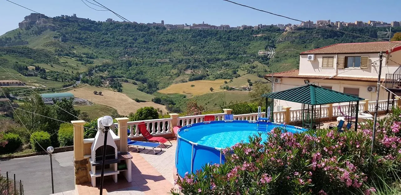 B&B Da Pietro Calascibetta Bed & Breakfast